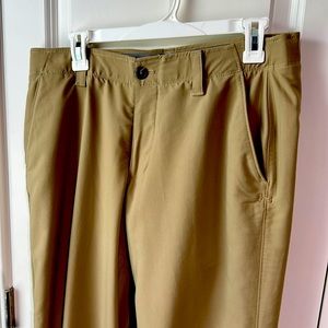 Under Armour golf pants